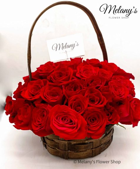 Melody - canasta de rosas rojas